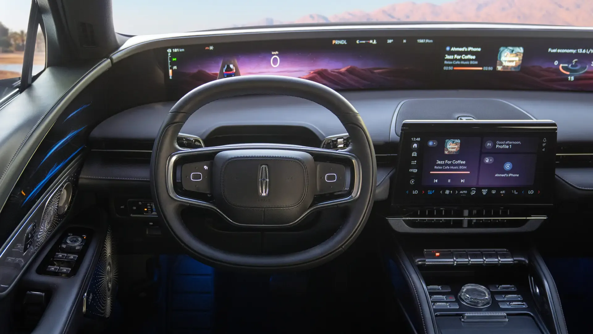 Lincoln Nautilus driving