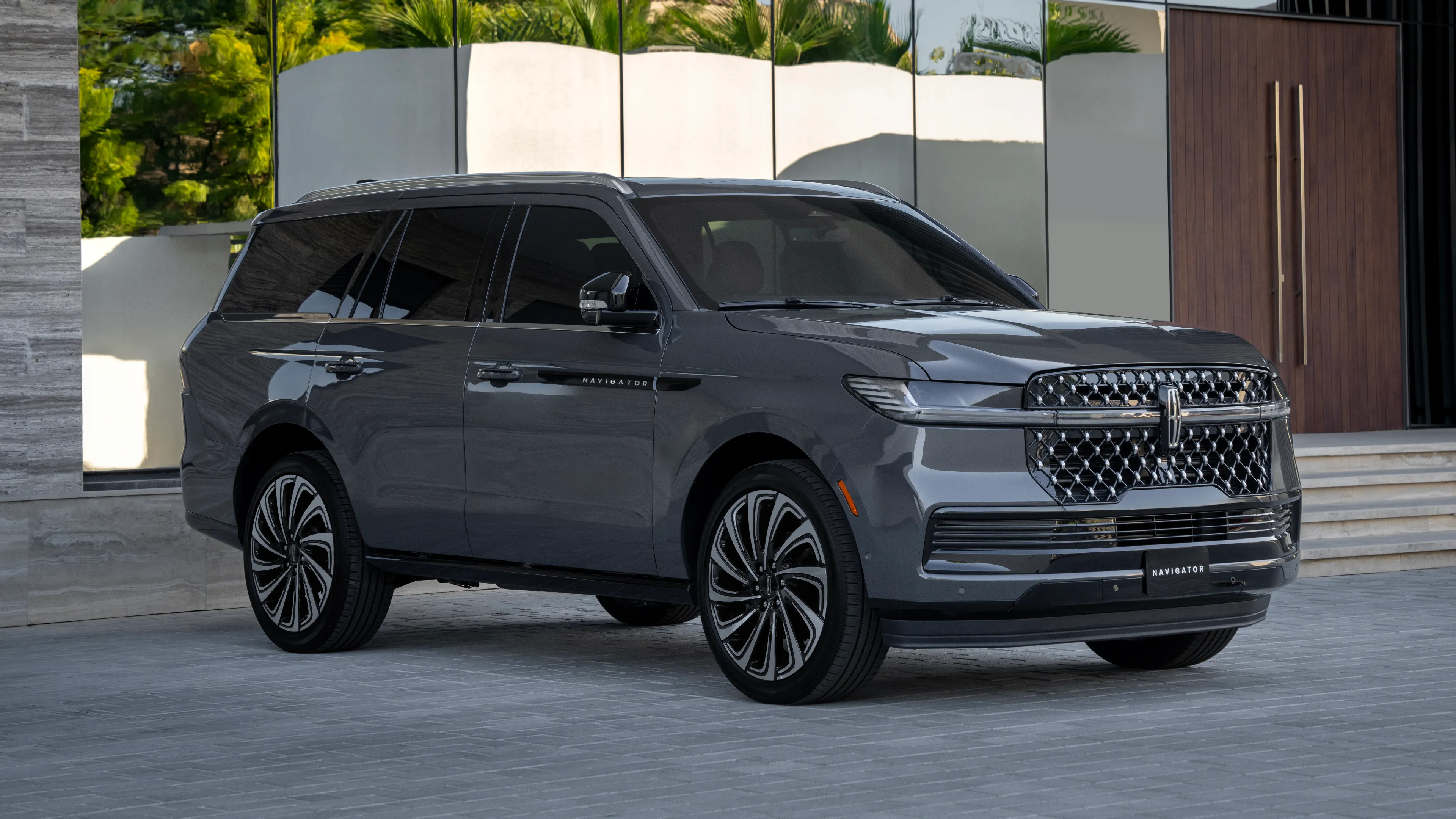 Lincoln Navigator Full gallery view thumb