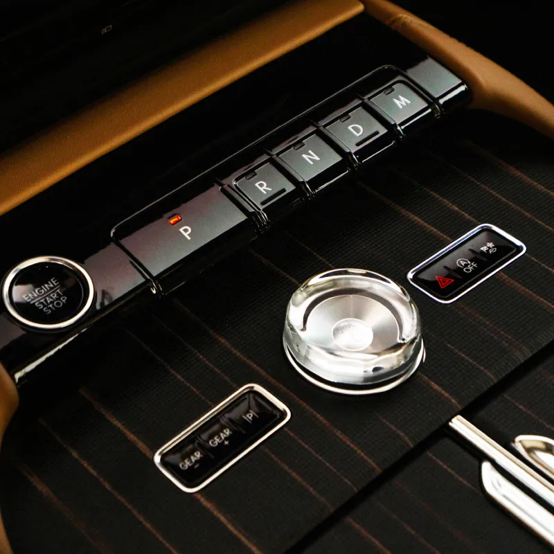 Lincoln Navigator Grid image 2