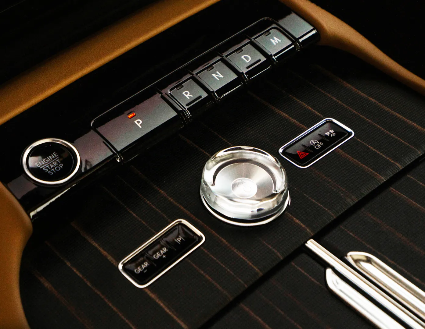 Lincoln Navigator Grid image 2